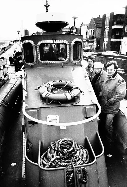 Redcar lifeboat crew look over the new RNLI vessel, Medina