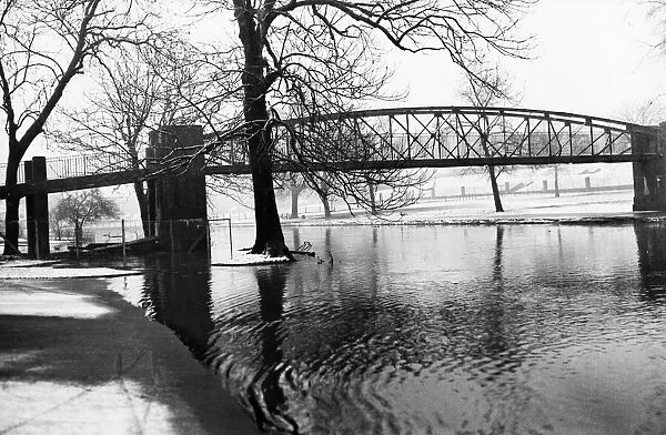 Scenes on the River Cam in Cambridge after flooding caused by heavy rain, March 1964
