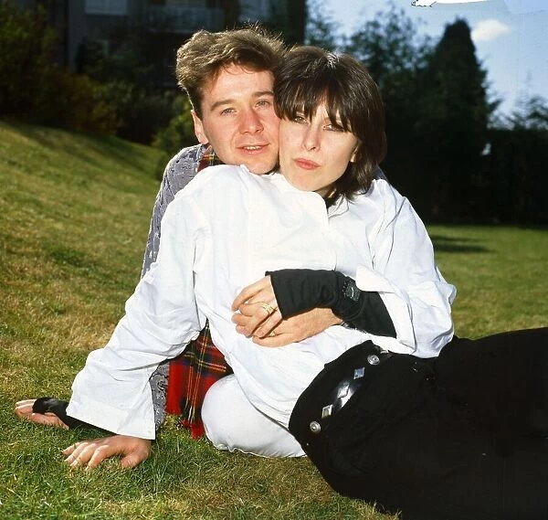 Singer Chrissie Hynde and Jim Kerr of Simple Minds pose for a photograph July 1989