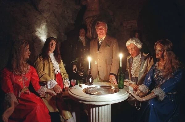 SIR FRANCIS DASHWOOD AT THE RE-OPENING OF HELLFIRE CAVES, WEST WYCOMBE - 28 / 03 / 1995