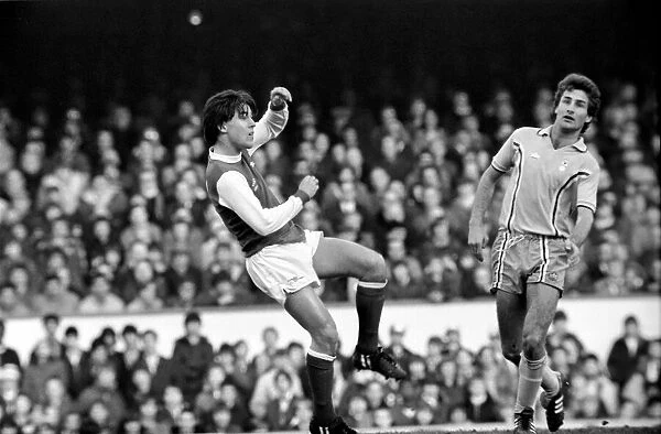 Sport: Football: Arsenal v. Coventry. Action from the match. February 1981 81-00513-076