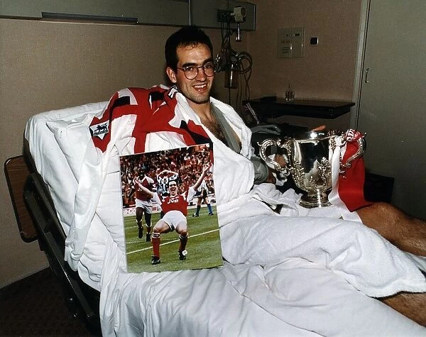 Steve Morrow In Hospital With The Coca Cola Cup Dbase
