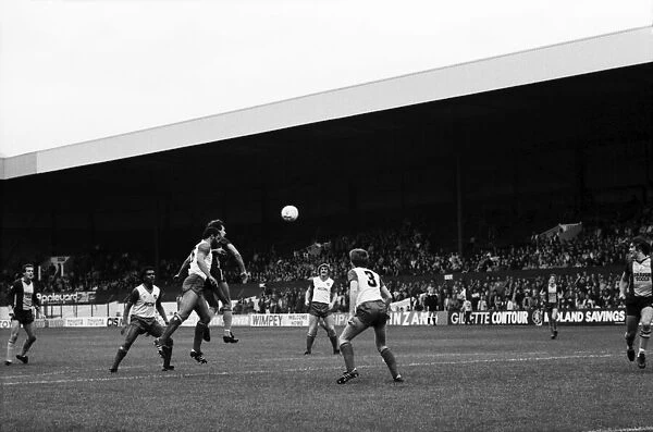 Stoke. v. Southampton. October 1984 MF18-03-063 The final score was a three one