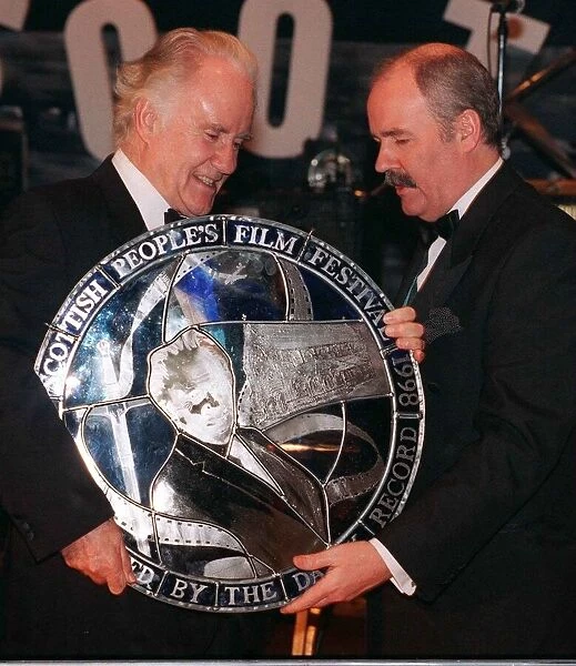 Terry Quinn presents Ian Bannen with his award February 1998 at the Scottish Peoples Film