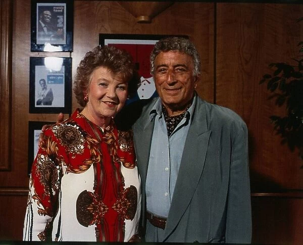 Tony Bennett singer July 1993 with actress Eileen McCallum