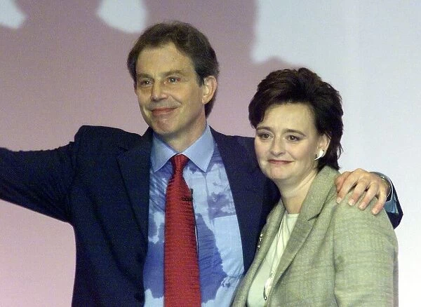 TONY BLAIR WITH HIS ARM AROUNG HIS WIFE CHERIE MAKES HIS BRIGHTON SPEECH at the 2000