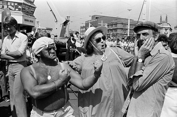 TV stars in Blackpool, Lancashire. Les Dawson, Hattie Jaques, Eric Sykes. August 1977