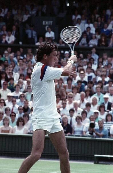 Wimbledon. Ivan Lendl v. Darren Cahill. June 1988 88-3342-071