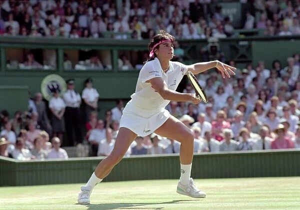 Wimbledon Ladies Final. Gabriella Sabatini in Action v. Steffi Graf