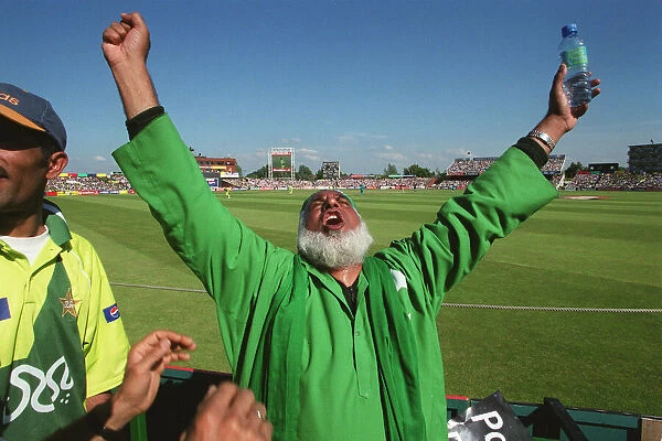Pakistan Fan Uncle Cricket