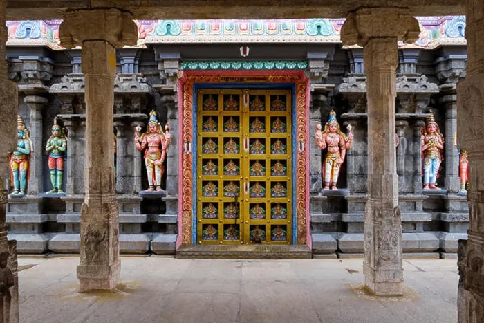 Framed Print : Paramapada Vaasal Print, Srirangam Temple Gate Framed Print : Paramapada Vaasal Print, Srirangam Temple Gate