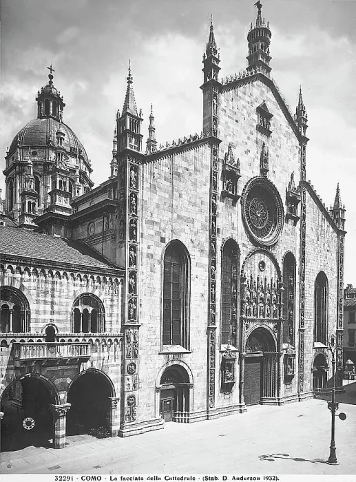 Framed Print : Faade of the cathedral of Como Framed Print : Faade of the cathedral of Como
