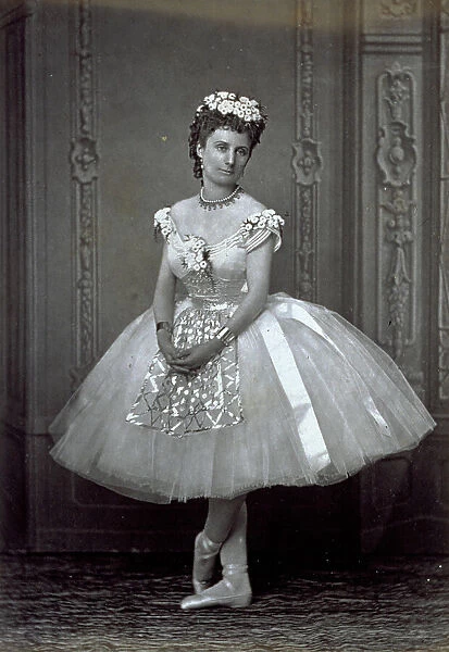 Full-length portrait of the french dancer Lontine Beaugrand in Gauzy Stage Dress