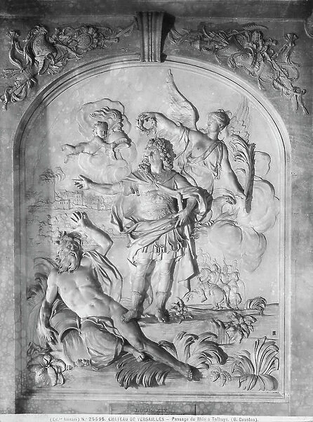Louis XIV crossing the Rhine at Tolhuis. Bas-relief by Nicolas Coustou and Guillaume Coustou the Elder, located in the vestibule of the chapel of the Palace of Versailles