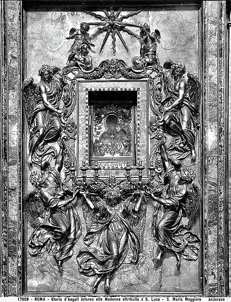 The Madonna and Child 'Salus Populi Romani' surrounded by a glory of angels, by Pompeo Targon and Camillo Mariani, Pauline Chapel, Basilica of S. Maria Maggiore in Rome