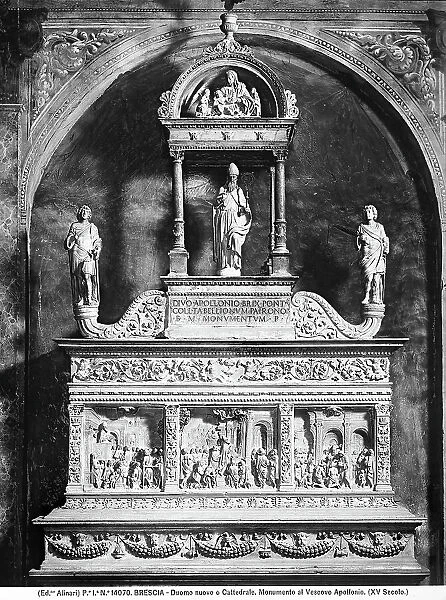 Monument dedicated to Bishop Apollonio, located in the New Cathedral of Brescia. The bas-reliefs were created by Maffeo Olivieri