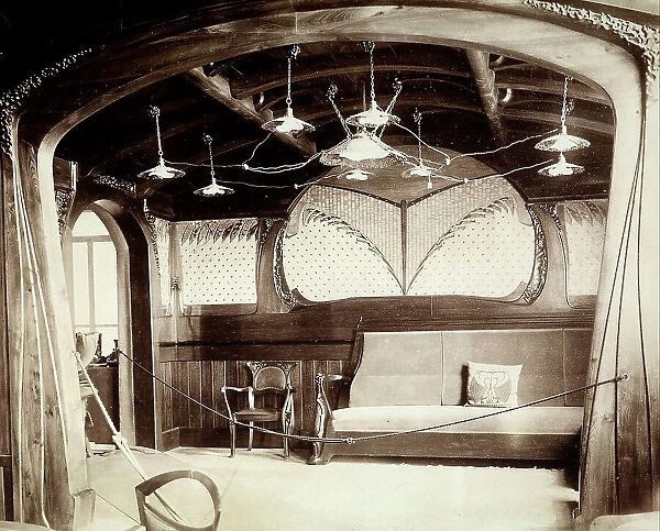 A project for a woman's bedroom by the architect Bernhard Pankok, on display at the International Exposition of Modern Decorative Arts in Turin in 1902