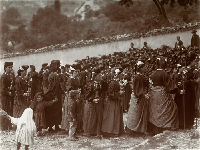 Framed Print : Religious procession in Scanno Framed Print : Religious procession in Scanno
