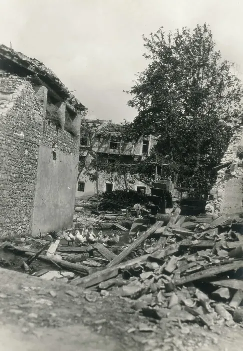 Framed Print : Rubble after a bombing Framed Print : Rubble after a bombing