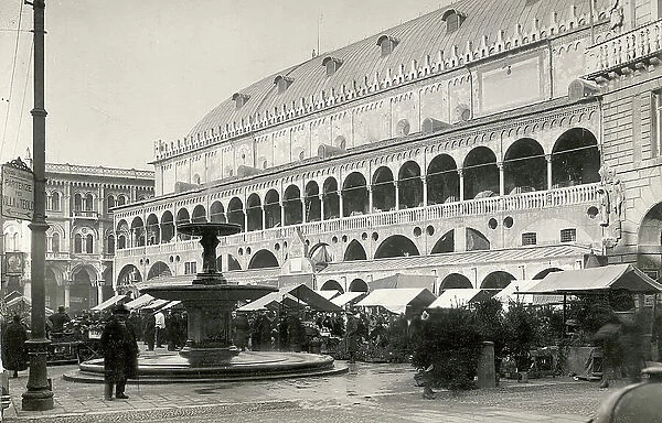 View of the Palazzo della ragione, Padua