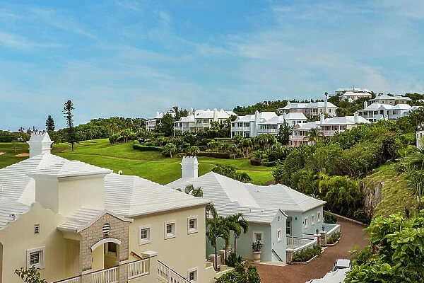 Bermuda, Rosewood Bermuda Hotel, with view of iconic white roof, and golf course