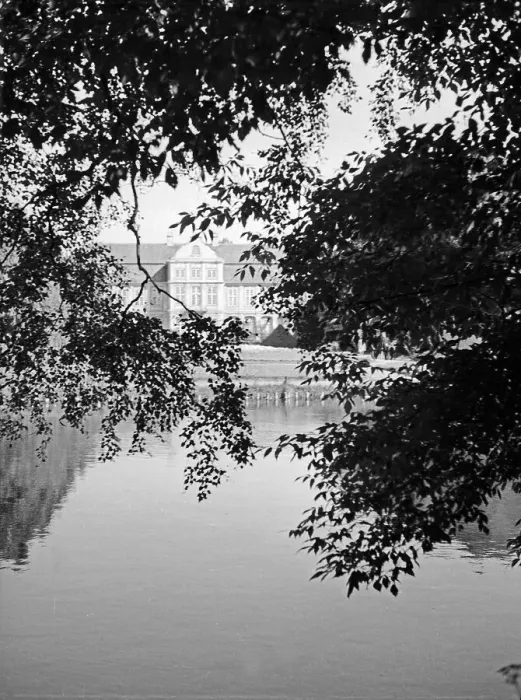 Framed Print : Danzig Oliva Print: Bishop's Castle View Framed Print : Danzig Oliva Print: Bishop's Castle View