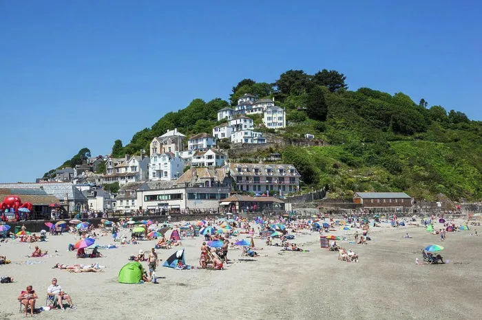 Framed Print : Looe Beach Print: Tourists on the Cornish Coast Framed Print : Looe Beach Print: Tourists on the Cornish Coast