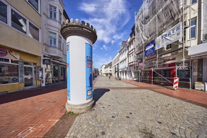 Framed Print : Moers, Germany - Print of SteinstraBe Pedestrian Zone Framed Print : Moers, Germany - Print of SteinstraBe Pedestrian Zone