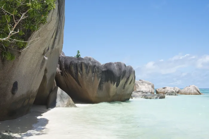 Framed Print : Anse Source d'Argent Beach Print, La Digue, Seychelles