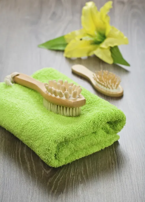 Framed Print : Bath Objects Print from ImageBROKER Framed Print : Bath Objects Print from ImageBROKER