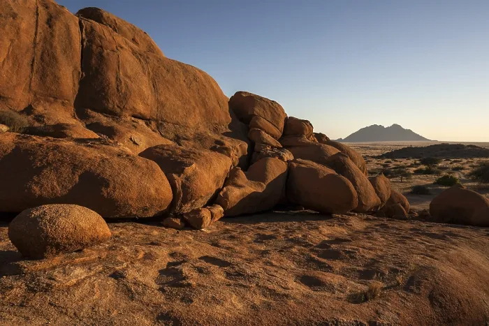 Framed Print : Spitzkoppe Cliff Print, Namibia Framed Print : Spitzkoppe Cliff Print, Namibia
