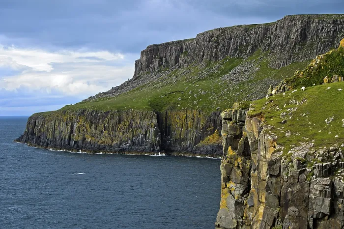 Framed Print : Cliffs on Duirinish Peninsula Print, Isle of Skye