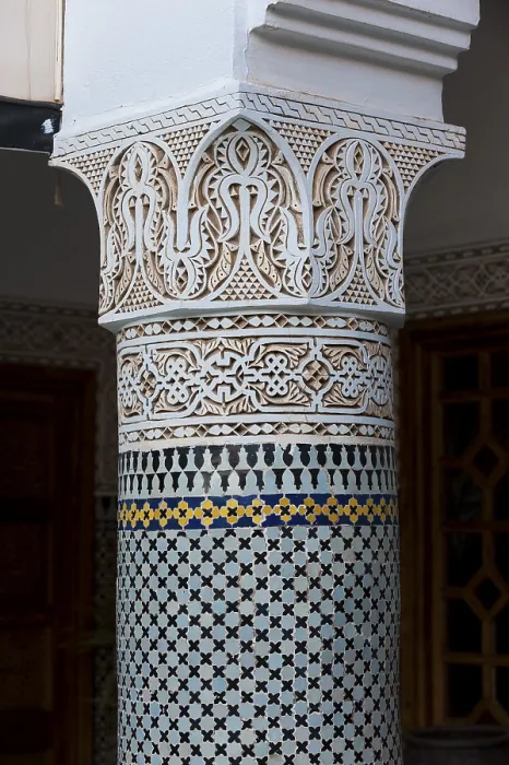 Framed Print : Columns in Riad Print, Traditional Moroccan Architecture Framed Print : Columns in Riad Print, Traditional Moroccan Architecture