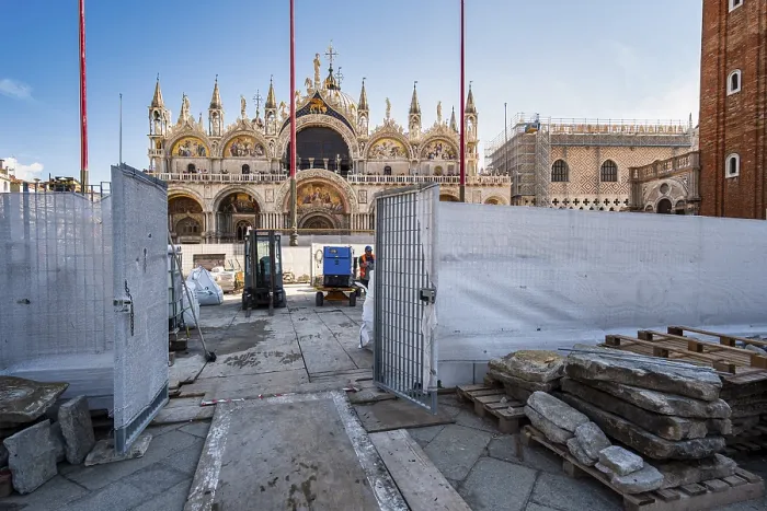 Framed Print : Construction Site Print in St Mark's Square, Venice Framed Print : Construction Site Print in St Mark's Square, Venice