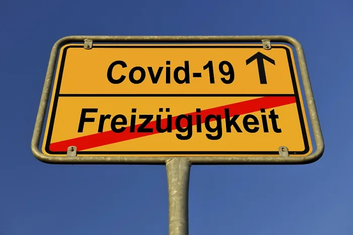 Framed Print : Digital Composing Print: Covid-19 in Germany
