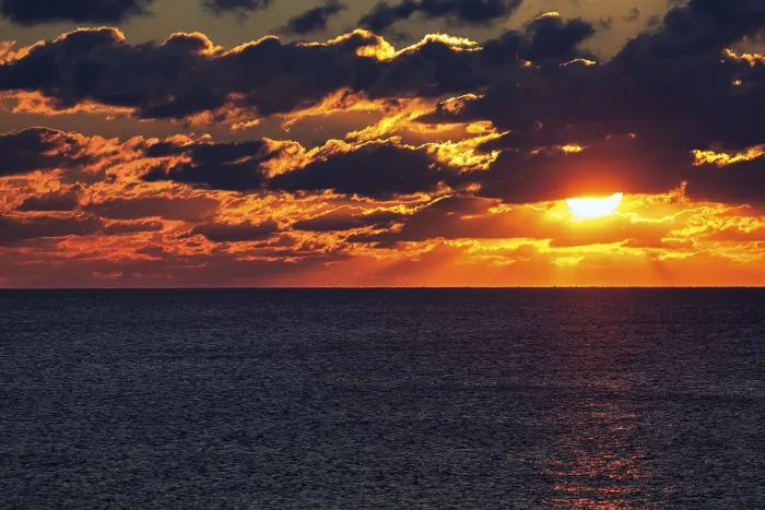 Framed Print : Dramatic Sunset Print at Sylt, North Sea, Germany Framed Print : Dramatic Sunset Print at Sylt, North Sea, Germany