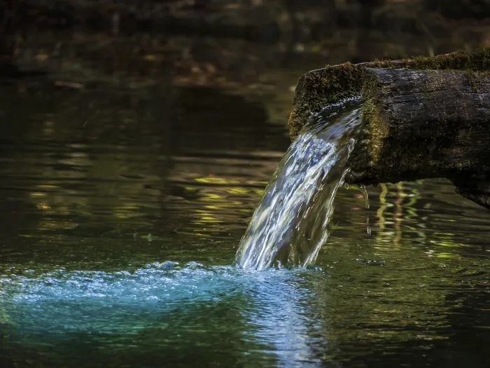Framed Print : Pure Water Print, Spring to Lake Framed Print : Pure Water Print, Spring to Lake