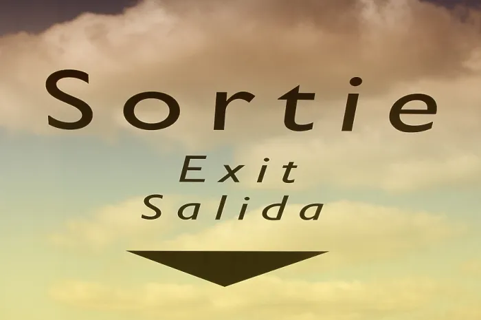 Framed Print : Exit Sign Print: Sortie Exit Salida Framed Print : Exit Sign Print: Sortie Exit Salida