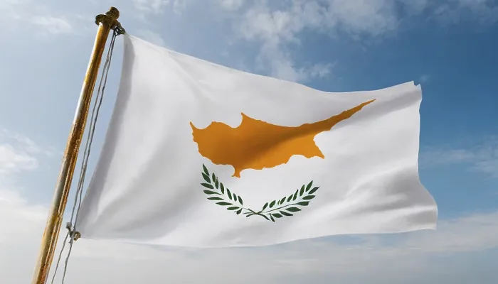 Framed Print : The Flag of Cyprus Print - A Gentle Breeze Framed Print : The Flag of Cyprus Print - A Gentle Breeze