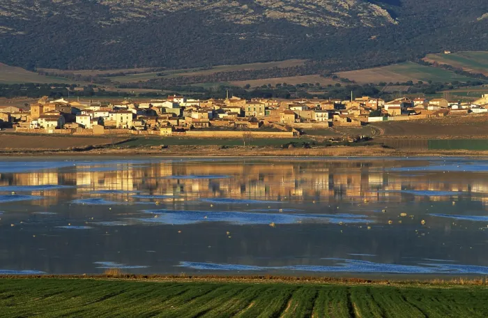 Framed Print : Gallocanta Laguna de Gallocanta Print, Aragon, Spain Framed Print : Gallocanta Laguna de Gallocanta Print, Aragon, Spain