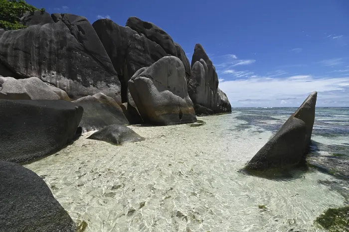 Framed Print : Granite Rocks at Anse Source d'Argent Print, La Digue Framed Print : Granite Rocks at Anse Source d'Argent Print, La Digue