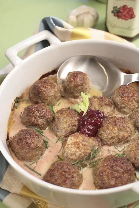 Framed Print : Meatballs Print from ImageBROKER