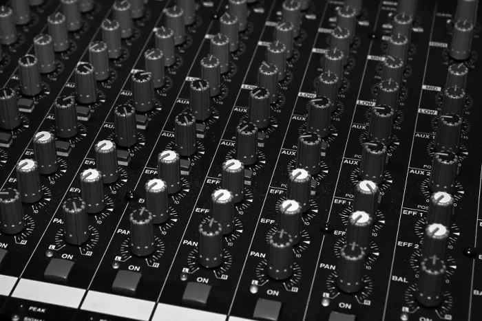 Framed Print : Mixing Console Print from imageBROKER Framed Print : Mixing Console Print from imageBROKER
