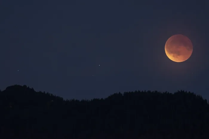 Framed Print : Full Moon, Blood Moon, Lunar Eclipse Print 2025 Germany Framed Print : Full Moon, Blood Moon, Lunar Eclipse Print 2025 Germany