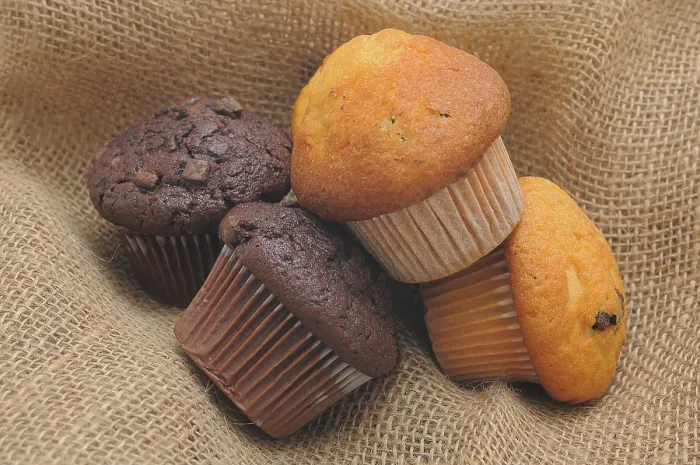Framed Print : Muffins Print by imageBROKER Framed Print : Muffins Print by imageBROKER