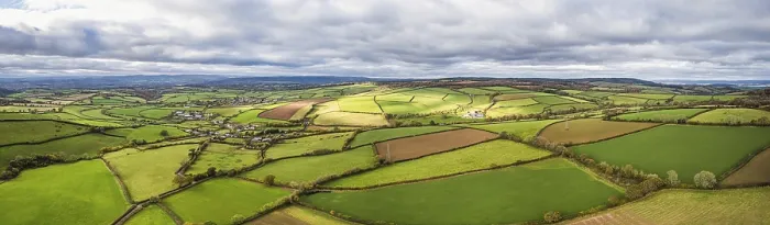 Framed Print : Panorama Print: Fall Colors in Devon, England