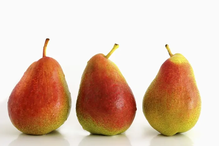 Framed Print : Three Pears Print