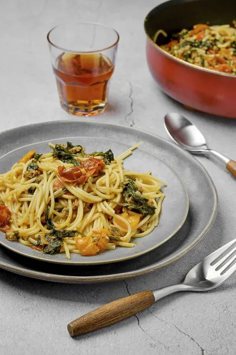 Framed Print : Print of Spaghetti with Spinach and Tomato Framed Print : Print of Spaghetti with Spinach and Tomato