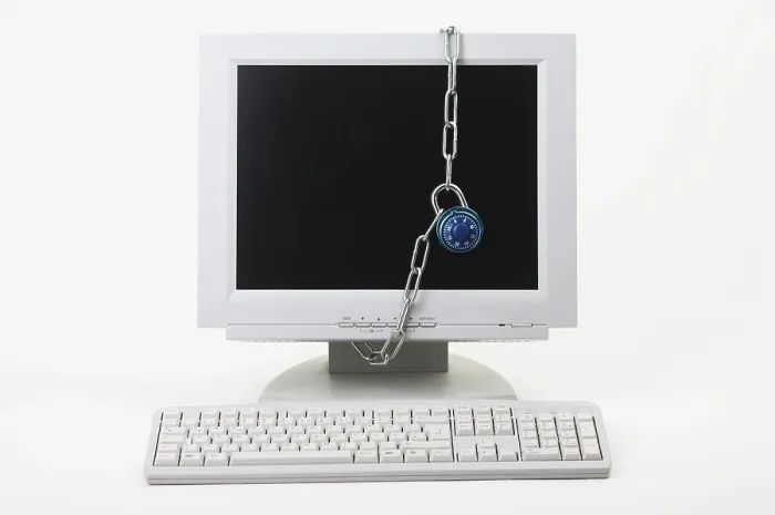 Framed Print : Privacy Print by imageBROKER Framed Print : Privacy Print by imageBROKER
