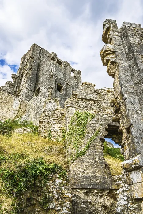 Framed Print : Ruins of Corfe Castle Print, Dorset, England